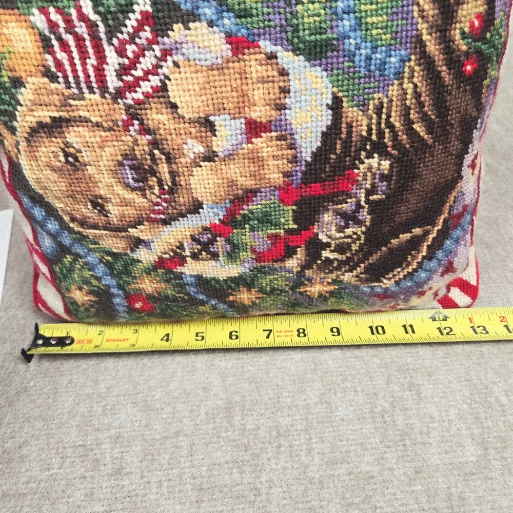 Christmas Golden Retriever Puppy Needlepoint Pillow Red Velvet Back Holiday